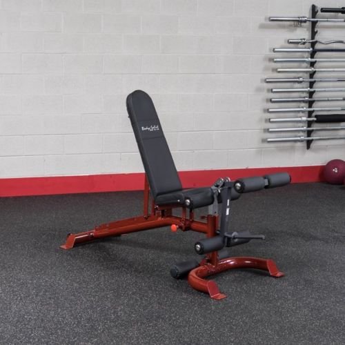 Установленная опция сгибание-разгибание ног (керл) Body-Solid GLDA3 на примере скамьи GFID100 Установленная опция сгибание-разгибание ног (керл) Body-Solid GLDA3 на примере скамьи GFID100